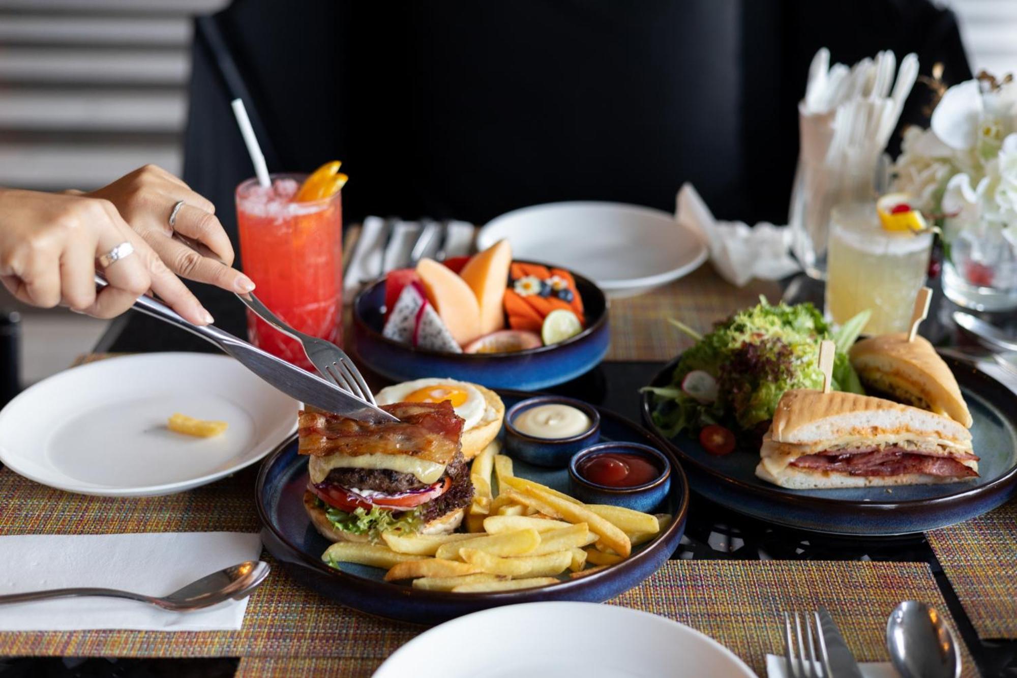 酒店 Doubletree By Hilton Sukhumvit 5*