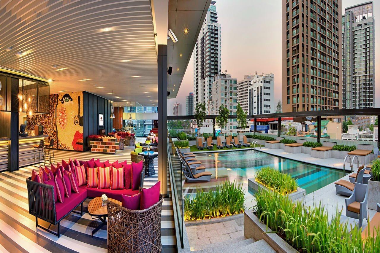 Отель Doubletree By Hilton Sukhumvit Бангкок