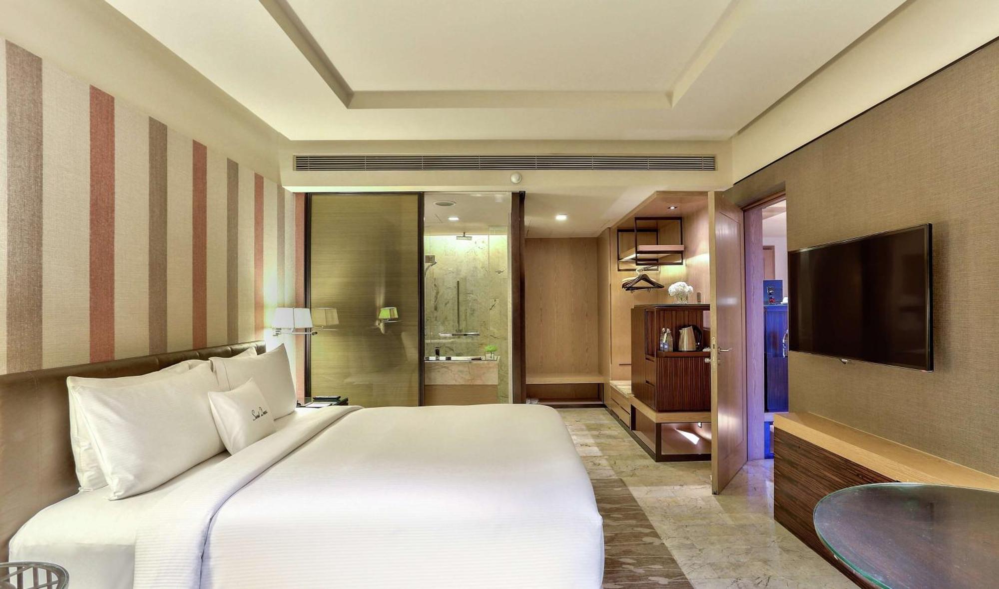 Отель Doubletree By Hilton Sukhumvit Бангкок