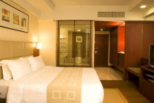 Hotel Doubletree By Hilton Sukhumvit 5*